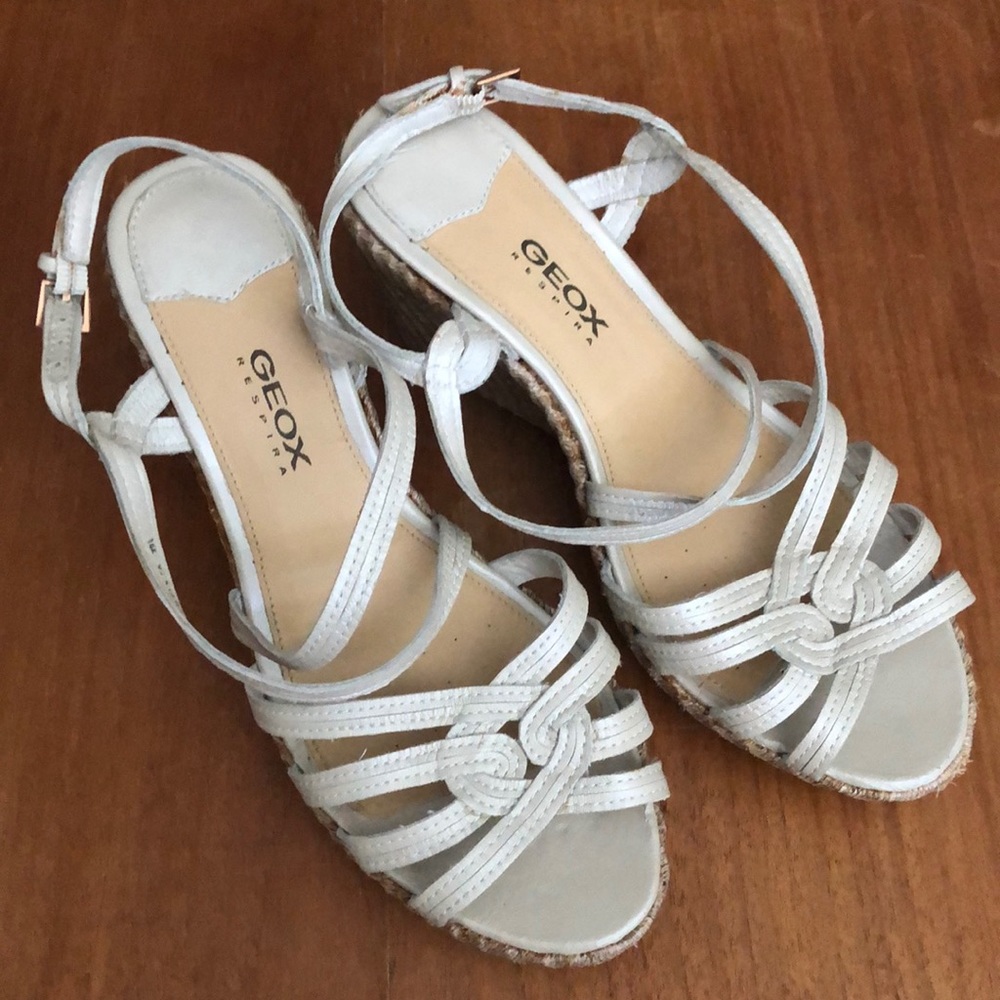 GEOX cream and jute sandals